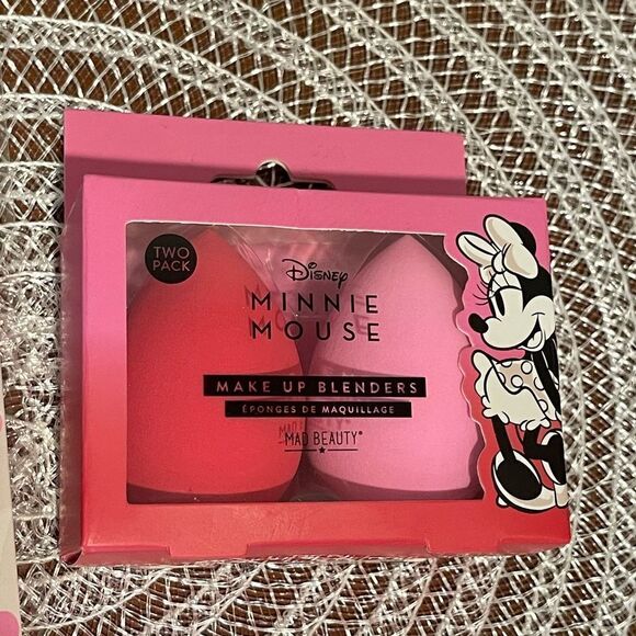 Mad Beauty Disney Minnie Mouse Makeup Blenders Sponges and Nail Files NWT - Picture 2 of 4